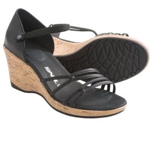 ⭐️Teva Riviera Wedge Leather Strappy Sandals Bungee Cord⭐️ NWOT